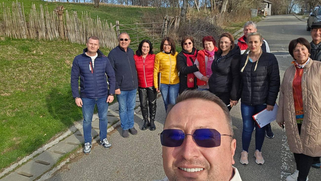 You are currently viewing Primar Pucioasa: până pe 8 iunie, pregătiți-vă întrebările, reproșurile (de ce nu?!). Noi suntem pe stradă, dornici să dialogăm!