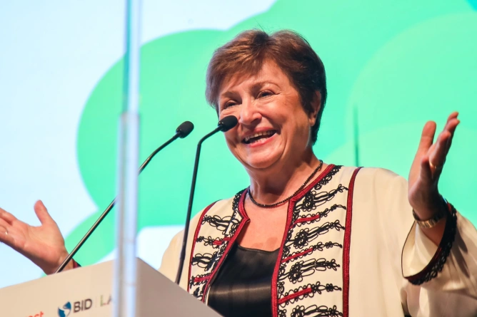 You are currently viewing Miniștrii de Finanțe din UE o sprijină pe Kristalina Georgieva pentru obținerea unui al doilea mandat la conducerea FMI