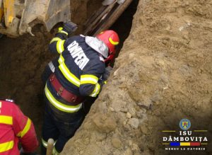 Read more about the article Alertă la Gemenea! O persoană a fost surprinsă sub un mal de pământ!