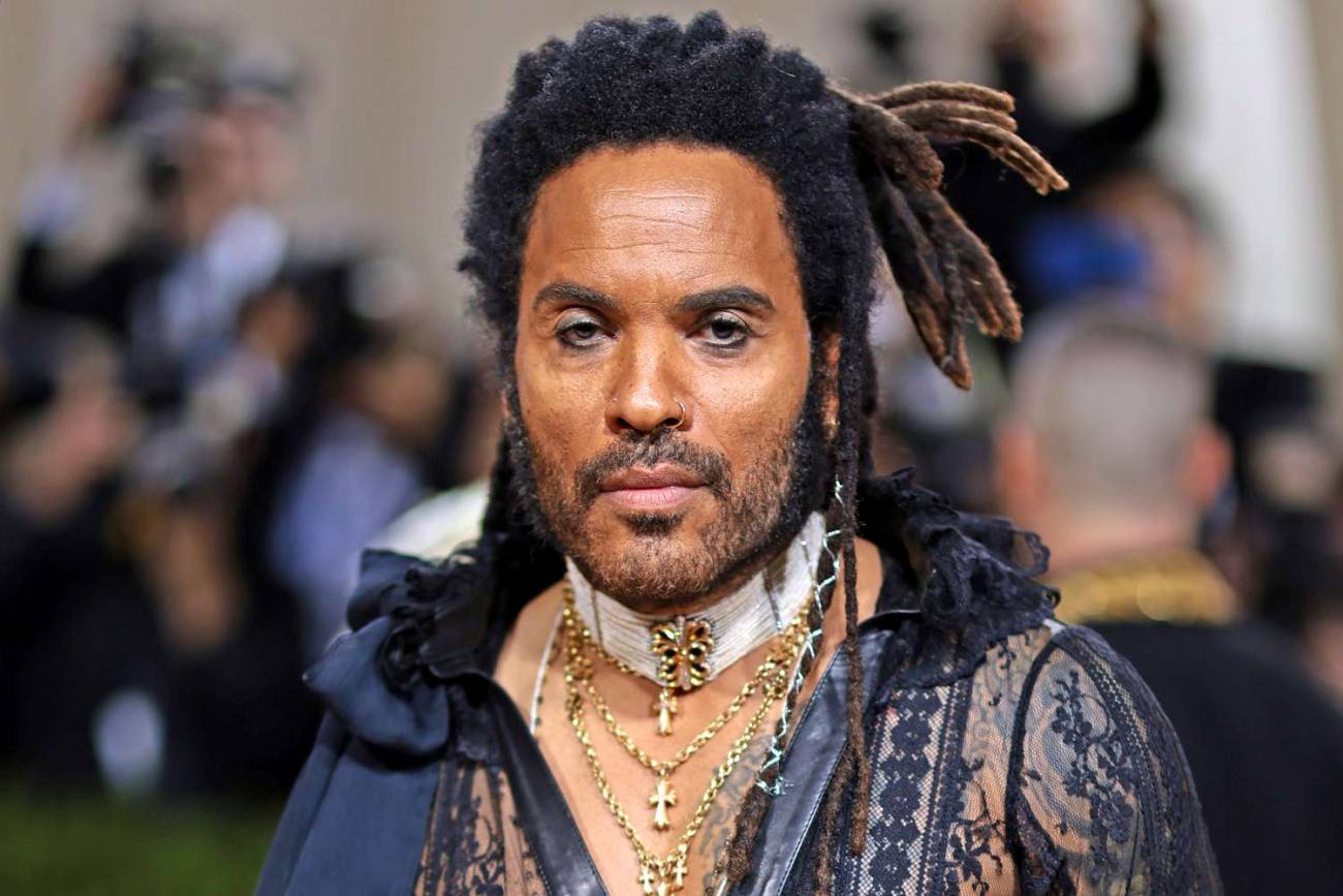 You are currently viewing Lenny Kravitz va concerta pe scena Untold în această vară
