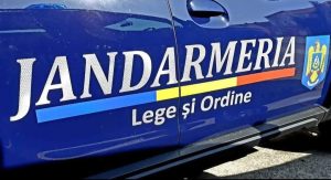 Read more about the article O femeie de 23 de ani care oferea servicii sexuale sub supraveghea soțului a fost depistată de jandarmi