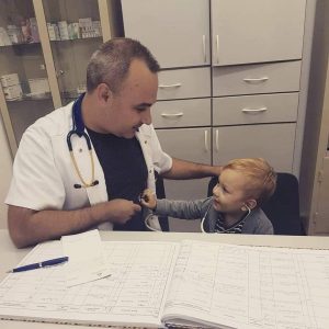 Read more about the article Doctor Felix: în cazul în care treceți printr-o perioadă dificilă și nu vă permiteți plata consultației, vă rog să-mi scrieți în privat
