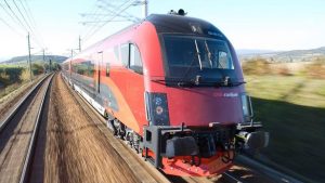 Read more about the article Se reduce viteza trenurilor, atât pe timp de caniculă, cât și în zilele furtunoase