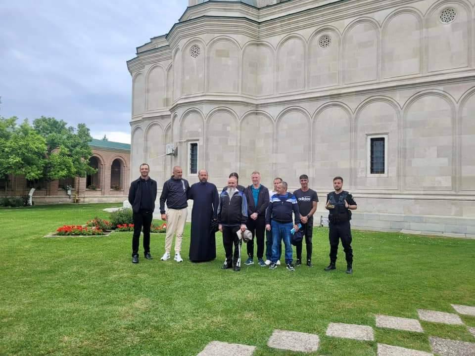 You are currently viewing „Vizită în comunitate și Pelerinaj” – Activitate desfășurată pentru deținuți aflați în custodia Penitenciarului Găești