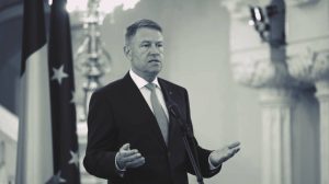 Read more about the article Klaus Iohannis va primi „Oscarul de la Washington”. Radu Popa: premiul acesta instituie o nouă bornă a penibilului în activitatea publică