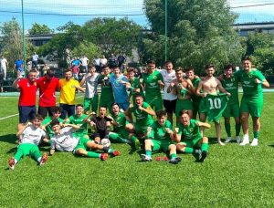 Read more about the article Juniorii de la ACS Burduca, în sferturile Campionatului Județean U19. Au eliminat campioana Speed Academy Pitești