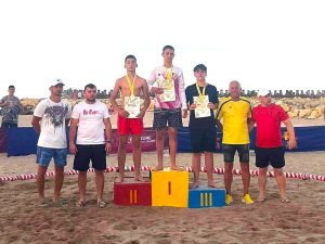 Read more about the article Încă o medalie de bronz pentru CS Târgoviște la Campionatul Național de lupte pe plajă! Radu Șerban a urcat pe podiumul de premiere