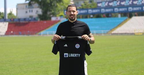 You are currently viewing Angajament nou pentru Iustin Popescu, fost portar la Chindia Târgoviște. Goal-keeper-ul a fost achiziționat de Oțelul Galați