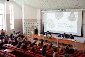 Read more about the article ÎNALTPREASFINȚITUL PĂRINTE MITROPOLIT NIFON A PARTICIPAT LA CEREMONIILE DEDICATE CELOR 32 DE ANI DE LA ÎNFIINȚAREA UNIVERSITĂȚII ”VALAHIA” DIN TÂRGOVIȘTE