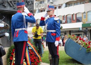 Read more about the article Jandarmii dâmbovițeni vor fi în mijlocul cetățenilor la manifestările dedicate Zilei Eroilor   