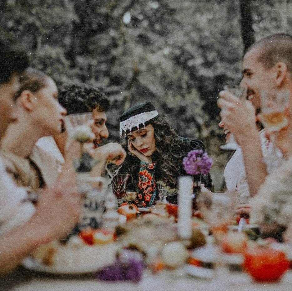 You are currently viewing Irina Rimes marchează începutul verii – ,,Bădiță”