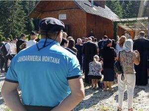 Read more about the article Jandarmii dâmbovițeni vor fi în mijlocul cetățenilor pentru un weekend în siguranță