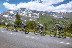 Read more about the article Un ciclist în vârstă de 25 de ani a murit în timpul cursei, la Turul Austriei