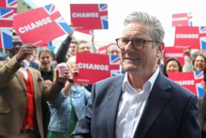 Read more about the article Laburiștii se întorc la putere, după 14 ani, iar Keir Starmer va fi numit prim-ministru