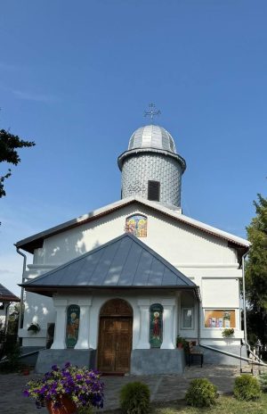 Read more about the article ÎN ZIUA DE 7 IULIE VA FI SFINȚITĂ BISERICA PAROHIEI LAZURI
