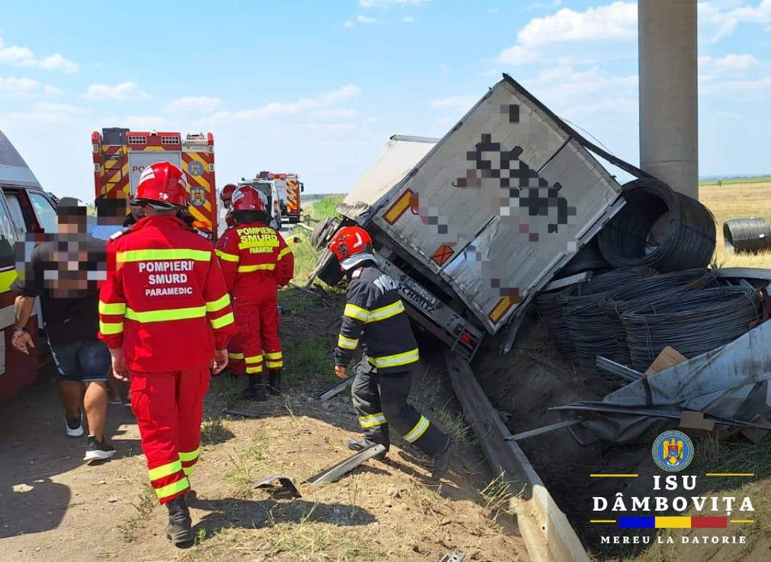 You are currently viewing Tragedie pe A1, km 72 – Petrești! Trei persoane au murit iar alte patru sunt grav accidentate!