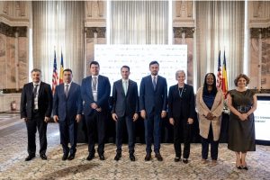 Read more about the article Proiectul SMR de la Doicești continuă:  RoPower Nuclear și Fluor Corporation semnează contractul FEED 2 pentru dezvoltarea proiectului