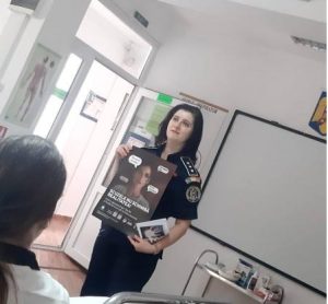 Read more about the article TÂRGOVIȘTE: Activitate de informare pentru prevenirea violenței domestice 