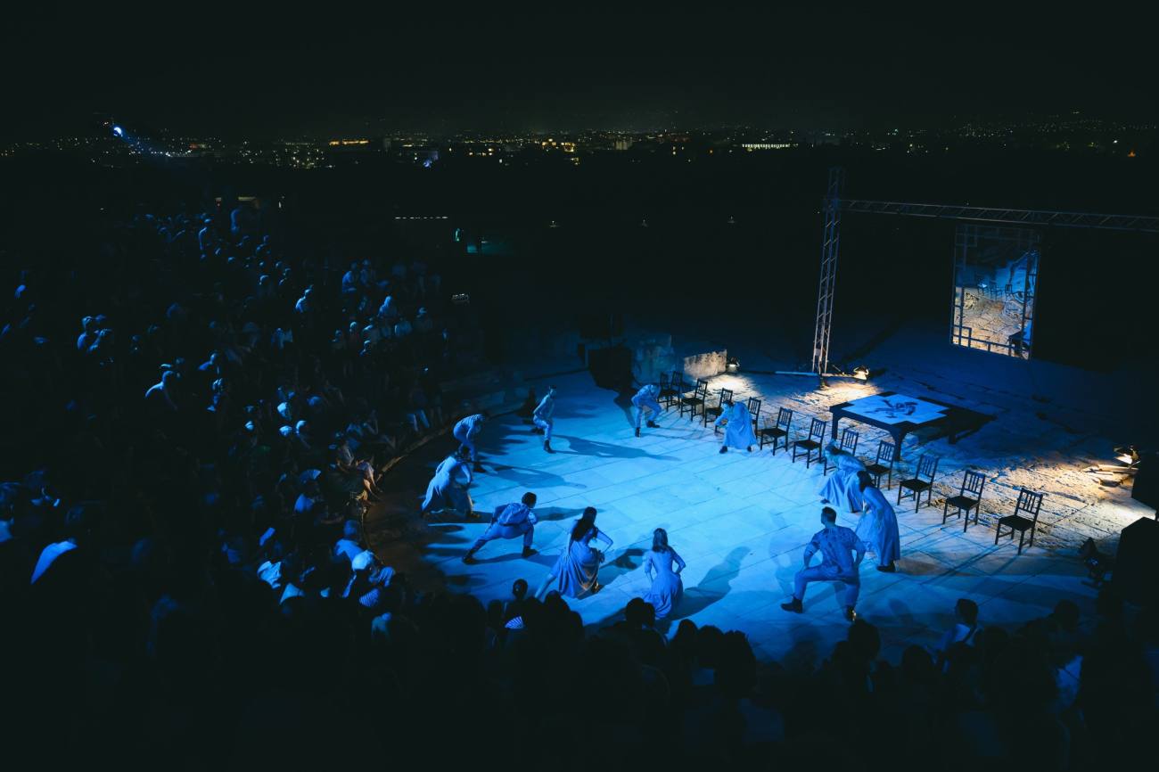You are currently viewing Turneu reușit în Cipru, la International Festival of Ancient Greek Drama, pentru echipa Teatrului „Tony Bulandra” din Târgoviște