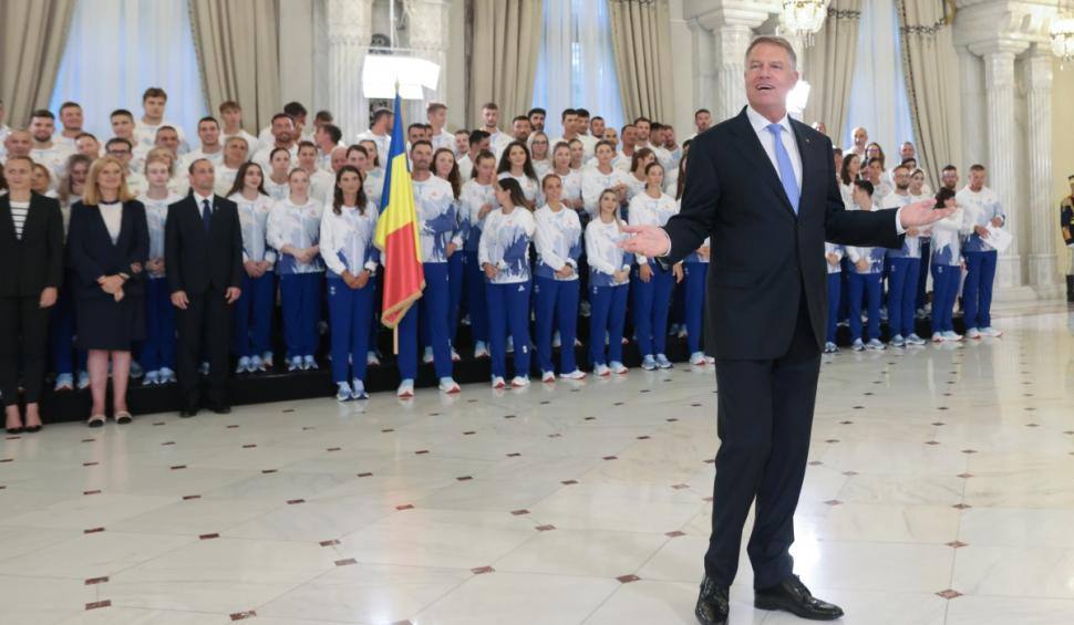 You are currently viewing Klaus Iohannis a primit echipa olimpică a României înainte de Jocurile Olimpice de la Paris