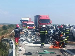 Read more about the article Consulul Ungariei la București a murit într-un accident de mașină pe autostrada A1