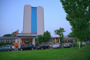 Read more about the article Un bărbat s-a aruncat de la etajul 10 al unui hotel din Mamaia