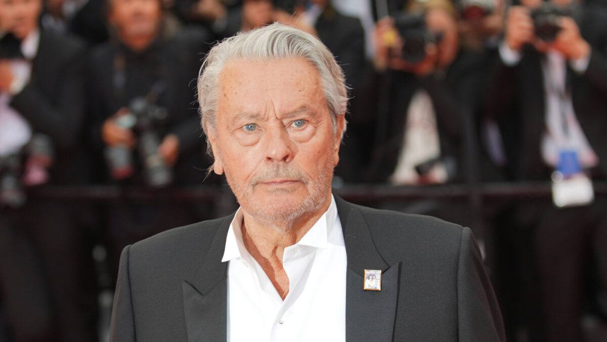 You are currently viewing A murit Alain Delon