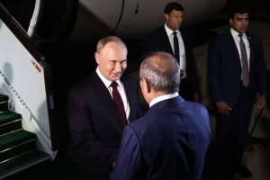 Read more about the article Putin se află în Azerbaidjan pentru o vizită oficială de două zile