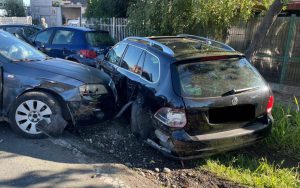 Read more about the article Accident rutier la Ulmi! Două persoane au fost rănite!