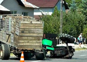 Read more about the article Accident rutier la Voinești! Un șofer a fost rănit!