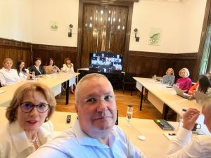 Read more about the article Primarul comunei Bezdead,  la întâlnire cu președintele PNL și alte colege de partid care au câștigat funcția de primar pe 9 iunie