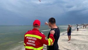 Read more about the article Un bărbat care a intrat în mare să-și salveze de la înec fetița de 6 ani a murit înecat la Jupiter