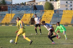 Read more about the article Flacăra Moreni înfruntă pe FC Pucioasa într-un nou duel dâmbovițean la nivelul Ligii 3. Când are loc înfruntarea dintre cele două echipe
