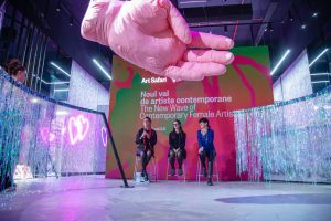 Read more about the article Pentru două luni, Promenada Mall devine gazda expoziției „Young Blood 3.0 – Noul val de artiste contemporane”