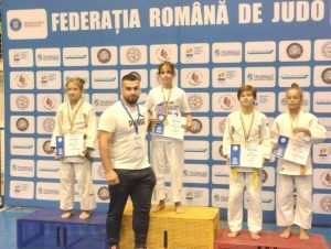 Read more about the article Dâmbovițeanca Ștefania Gavrilă a cucerit medalia de aur la Campionatul Național de judo Ne-Waza