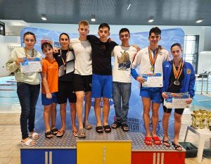 Read more about the article Mai mulți înotători de la CSM Târgoviște, pe podium la Cupa CSM Pitești. Ștefan Rachieru a cucerit o medalie de aur și două de bronz