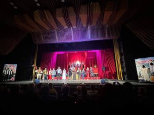Read more about the article La Târgoviște a avut loc un spectacol de revistă, susținut de Teatrul „Alexandru Davila” din Pitești!