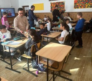 Read more about the article PROIECT EDUCAȚIONAL DEDICAT APROAPELUI DESFĂȘURAT LA FACULTATEA DE TEOLOGIE ORTODOXĂ ȘI ȘTIINȚELE EDUCAȚIEI DIN TÂRGOVIȘTE