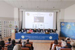 Read more about the article „Global Interferences of Knowledge Society 2024”, Conferință internațională la Facultatea de Științe Economice din cadrul Universității „Valahia”