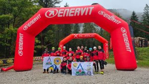 Read more about the article Prezență notabilă a salvamontiștilor români la Dolomites Rescue Race 2024