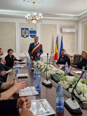 Read more about the article Dorinel Soare a depus jurământul pentru al 9-lea mandat de primar, la Niculești