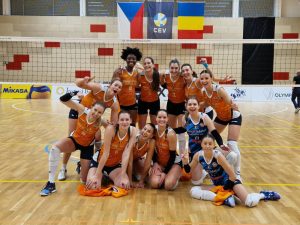 Read more about the article CSM Târgoviște, calificare în optimile de finală ale Challenge Cup la volei feminin. Victorie dublă cu Olymp Praga în 16-imi