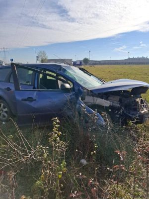 Read more about the article Accident rutier la Conțești! Patru persoane au fost rănite!