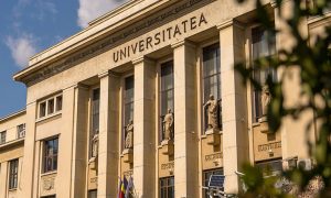 Read more about the article Universitatea din București ia atitudine: respinge ferm orice formă de dictatură și rămâne angajată pe deplin în slujba dezvoltării unei societăți românești bazate pe valorile euroatlantice