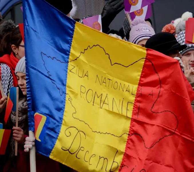 You are currently viewing Târgoviștenii sunt așteptați, astăzi, la prânz, în Piața Tricolorului, pentru a sărbători Ziua Națională a României