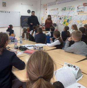 Read more about the article ACTIVITATE EDUCAȚIONALĂ DEDICATĂ NAȘTERII DOMNULUI