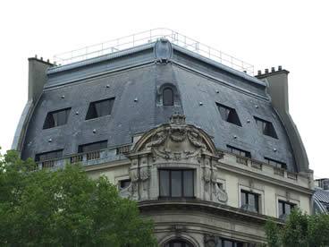 You are currently viewing UNESCO a adăugat meșteșugul instalării și întreținerii acoperișurilor din zinc pe lista patrimoniului cultural imaterial