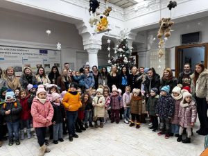 Read more about the article Lecție de generozitate învățată de preșcolarii din Pucioasa, în Săptămâna Altfel