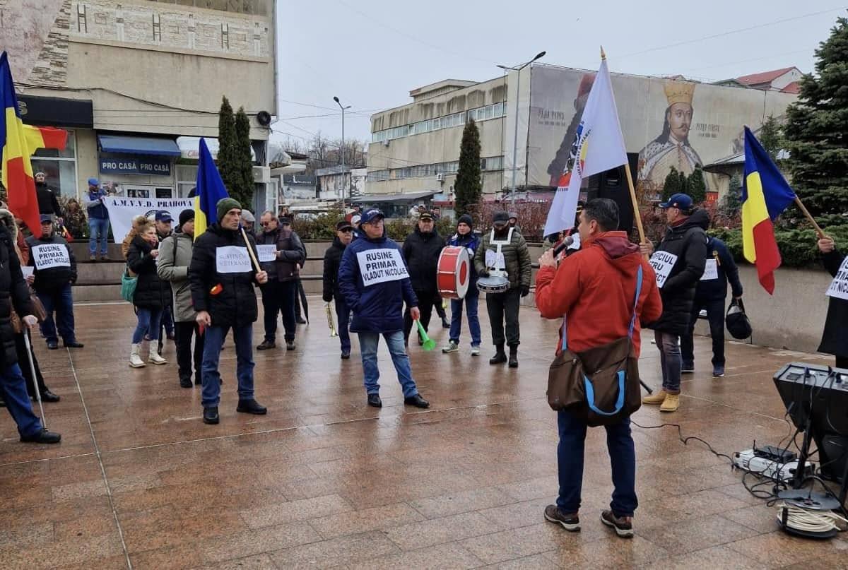You are currently viewing Conducerea Asociației Militarilor Veterani și Veteranilor cu Dizabilități în război cu primăria Aninoasa, căreia nu vrea să-i plătească taxele