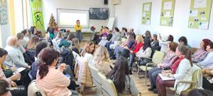 Read more about the article Consilierii școlari dâmbovițeni în continuă dezvoltare profesională